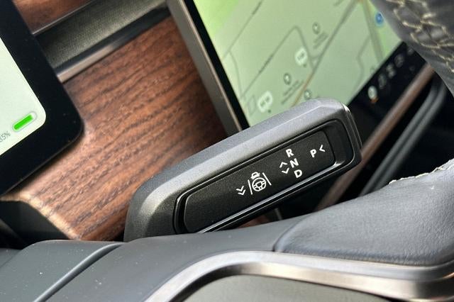 2023 RIVIAN R1T Adventure