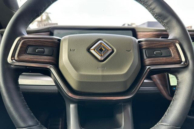 2023 RIVIAN R1T Adventure