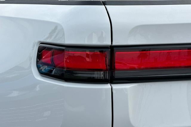 2023 RIVIAN R1T Adventure