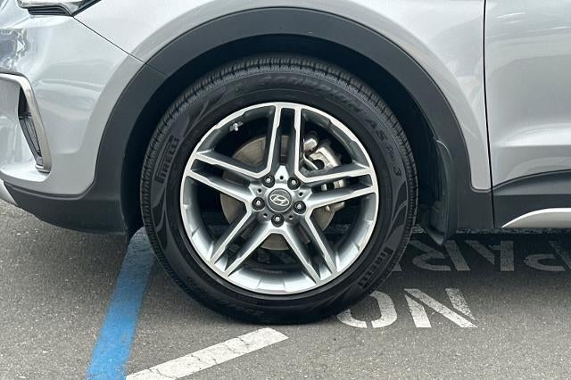 2017 Hyundai Santa Fe Limited Ultimate