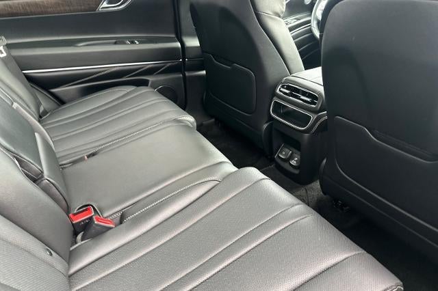 2024 Genesis GV80 Base