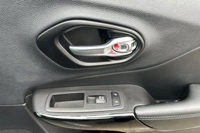 2023 Jeep Cherokee Altitude Lux 4x4