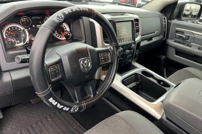 2017 RAM 1500 Big Horn Crew Cab 4x4 5'7" Box