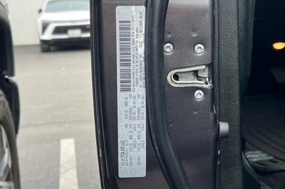 2017 RAM 1500 Big Horn Crew Cab 4x4 5'7" Box