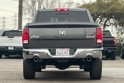 2017 RAM 1500 Big Horn Crew Cab 4x4 5'7" Box