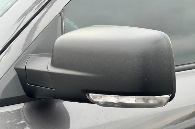 2017 RAM 1500 Big Horn Crew Cab 4x4 5'7" Box