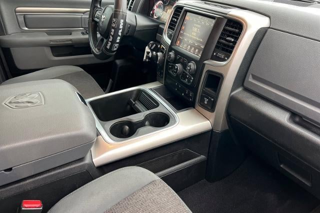 2017 RAM 1500 Big Horn Crew Cab 4x4 5'7" Box