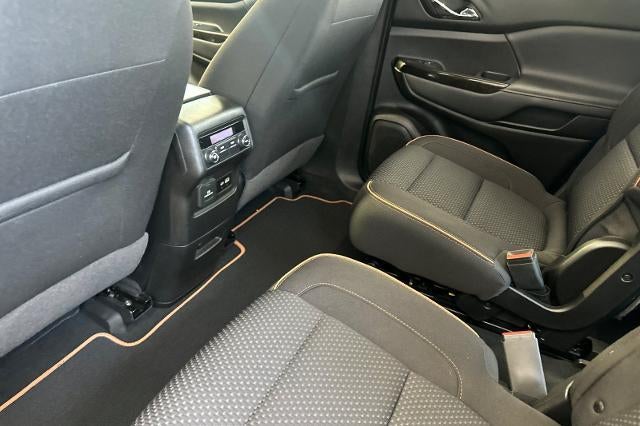 2022 GMC Acadia AT4