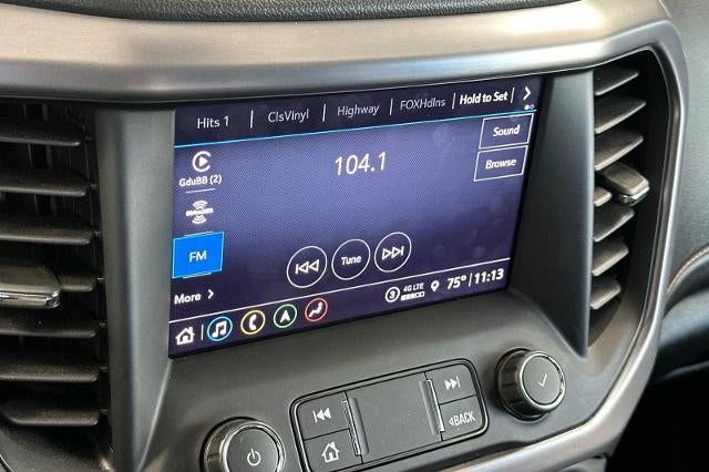 2022 GMC Acadia AT4