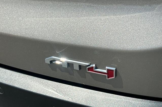 2022 GMC Acadia AT4