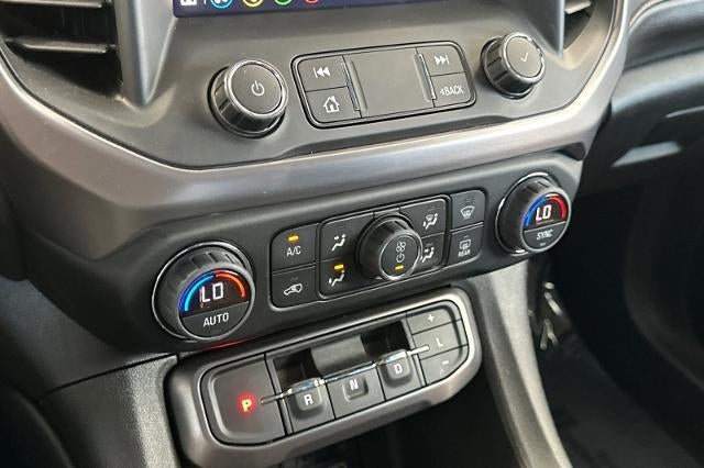 2022 GMC Acadia AT4