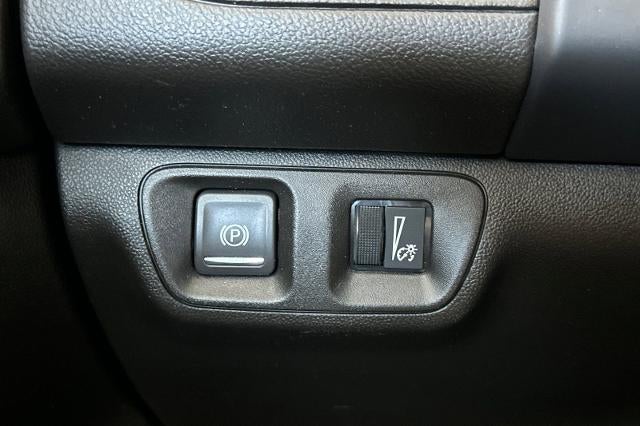 2022 GMC Acadia AT4