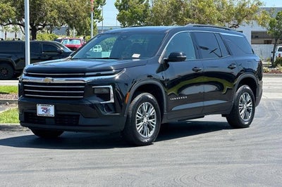 2024 Chevrolet Traverse LT