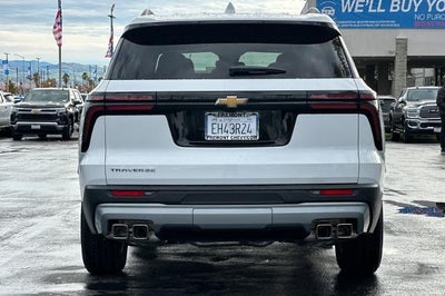 2026 Chevrolet Traverse LT