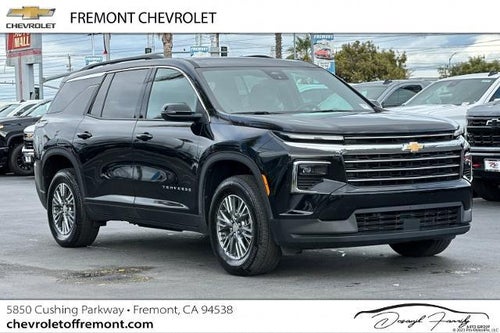 2025 Chevrolet Traverse LT