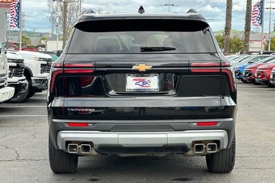 2025 Chevrolet Traverse LT