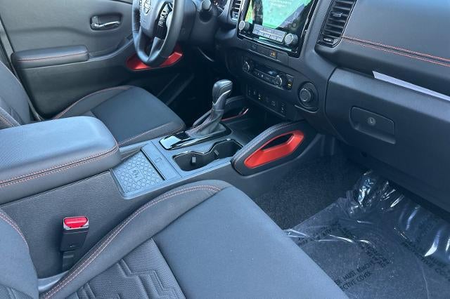 2023 Nissan Frontier Crew Cab PRO-X 4x2