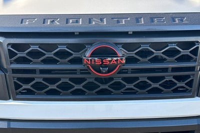 2023 Nissan Frontier Crew Cab PRO-X 4x2