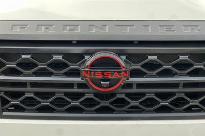 2023 Nissan Frontier Crew Cab PRO-X 4x2