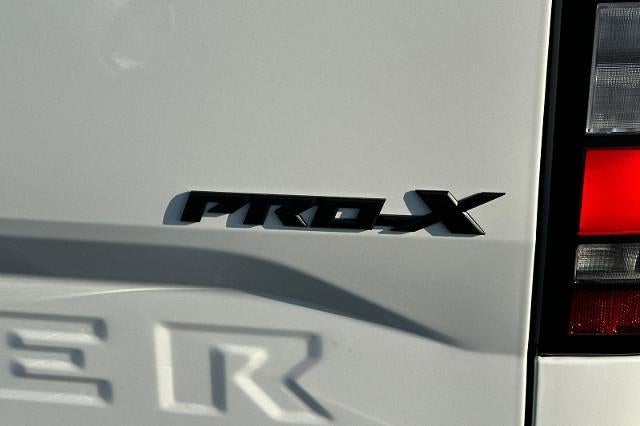 2023 Nissan Frontier Crew Cab PRO-X 4x2