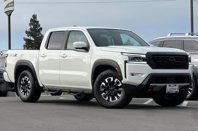 2023 Nissan Frontier Crew Cab PRO-X 4x2