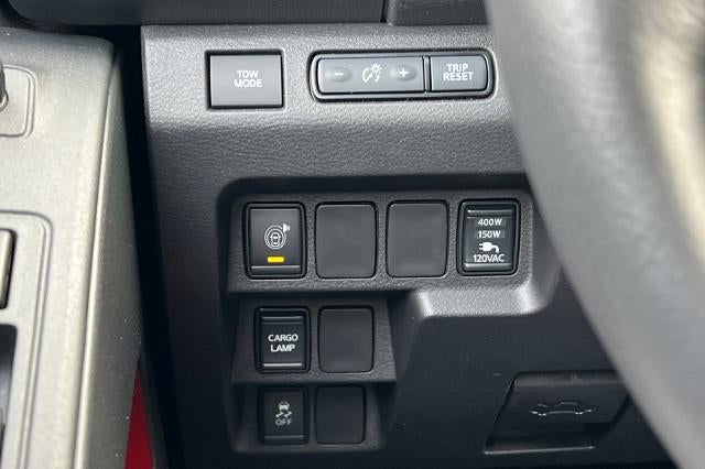 2023 Nissan Frontier Crew Cab PRO-X 4x2