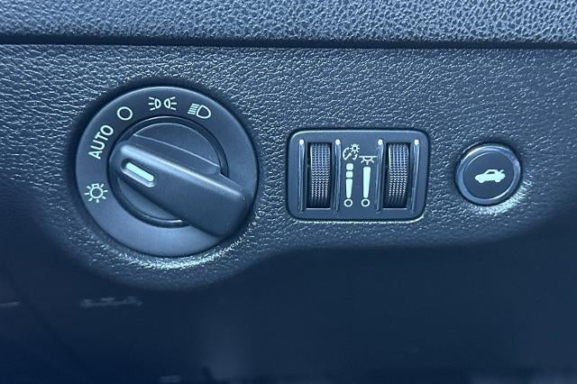 2021 Dodge Charger SXT RWD