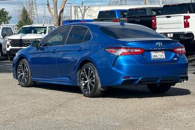 2019 Toyota Camry SE