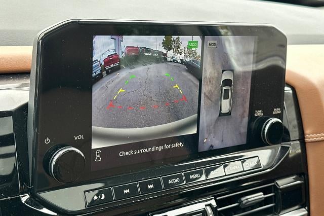 2023 Nissan Pathfinder Platinum FWD