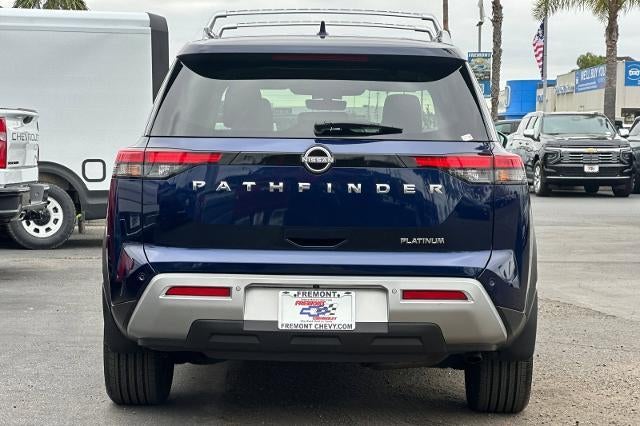 2023 Nissan Pathfinder Platinum FWD