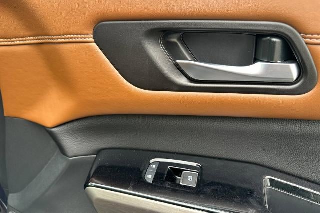 2023 Nissan Pathfinder Platinum FWD