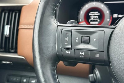 2023 Nissan Pathfinder Platinum FWD