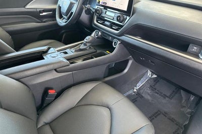 2025 Toyota Grand Highlander XLE