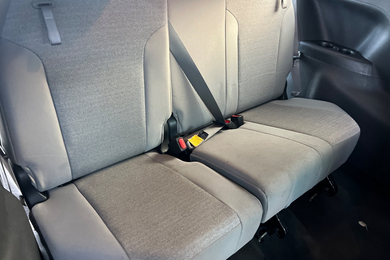 2025 Toyota Sienna LE