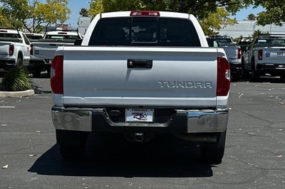 2018 Toyota Tundra SR5 5.7L V8