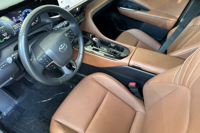 2025 Toyota Crown Signia XLE