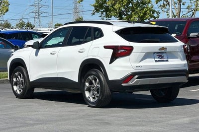 2025 Chevrolet Trax LT