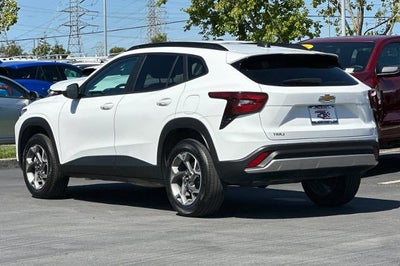 2025 Chevrolet Trax LT