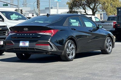2025 Hyundai Elantra Hybrid SEL Sport