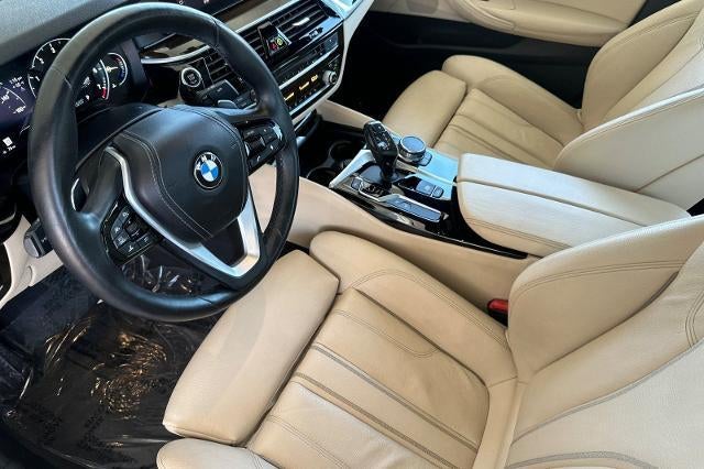 2017 BMW 530i 530i