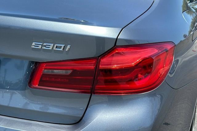 2017 BMW 530i 530i