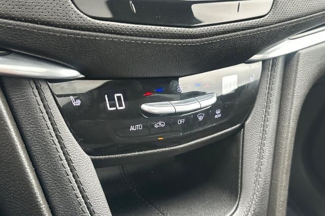 2023 Cadillac XT6 Luxury