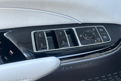 2025 Cadillac LYRIQ Luxury 1