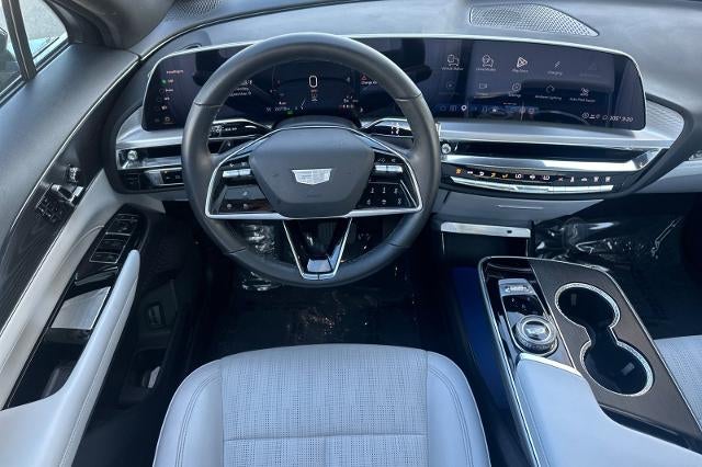 2025 Cadillac LYRIQ Luxury 1