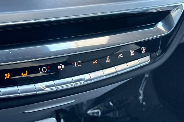 2025 Cadillac LYRIQ Luxury 1