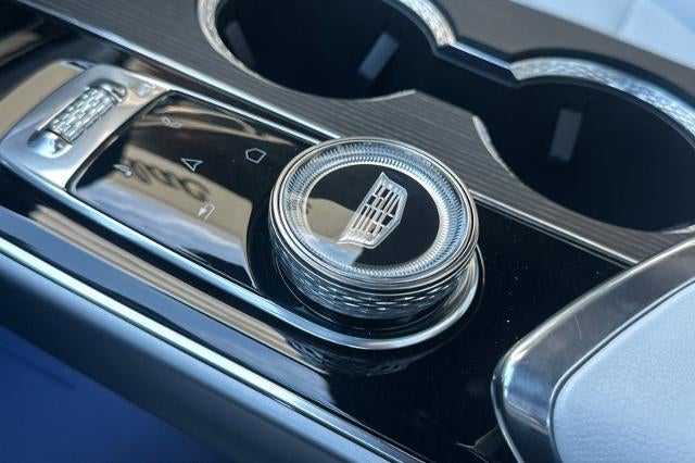 2025 Cadillac LYRIQ Luxury 1