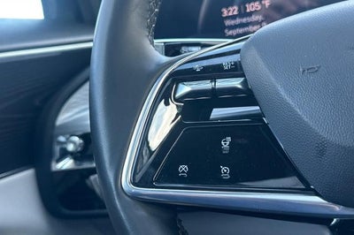 2025 Cadillac LYRIQ Luxury 1