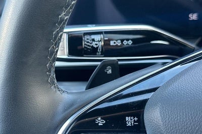 2025 Cadillac LYRIQ Luxury 1