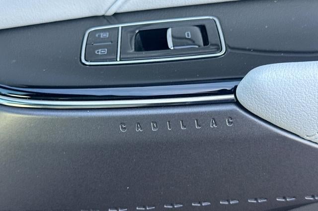 2025 Cadillac LYRIQ Luxury 1