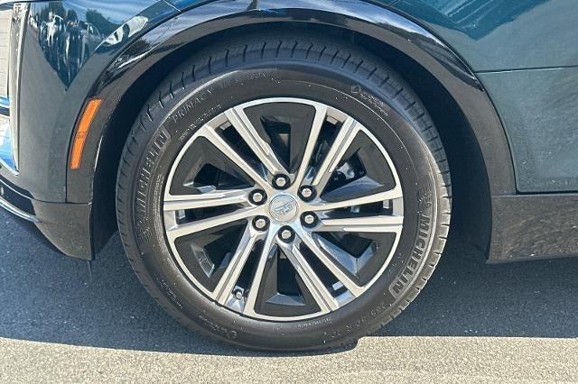 2025 Cadillac LYRIQ Luxury 1